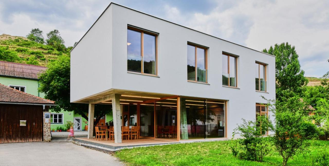 Ferienwohnung Am Weingut Eisenbock Strass  Buitenkant foto