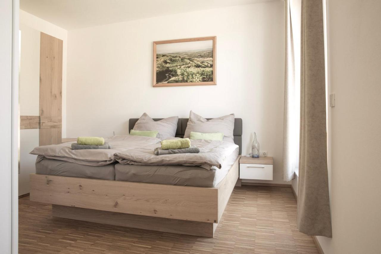 Ferienwohnung Am Weingut Eisenbock Strass  Buitenkant foto