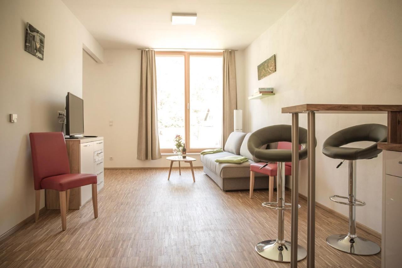 Ferienwohnung Am Weingut Eisenbock Strass  Buitenkant foto